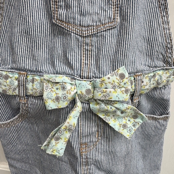 OshKosh B'gosh 4T Girls Blue Striped Overalls Dress with Skirt Floral Belt - Picture 3 of 7